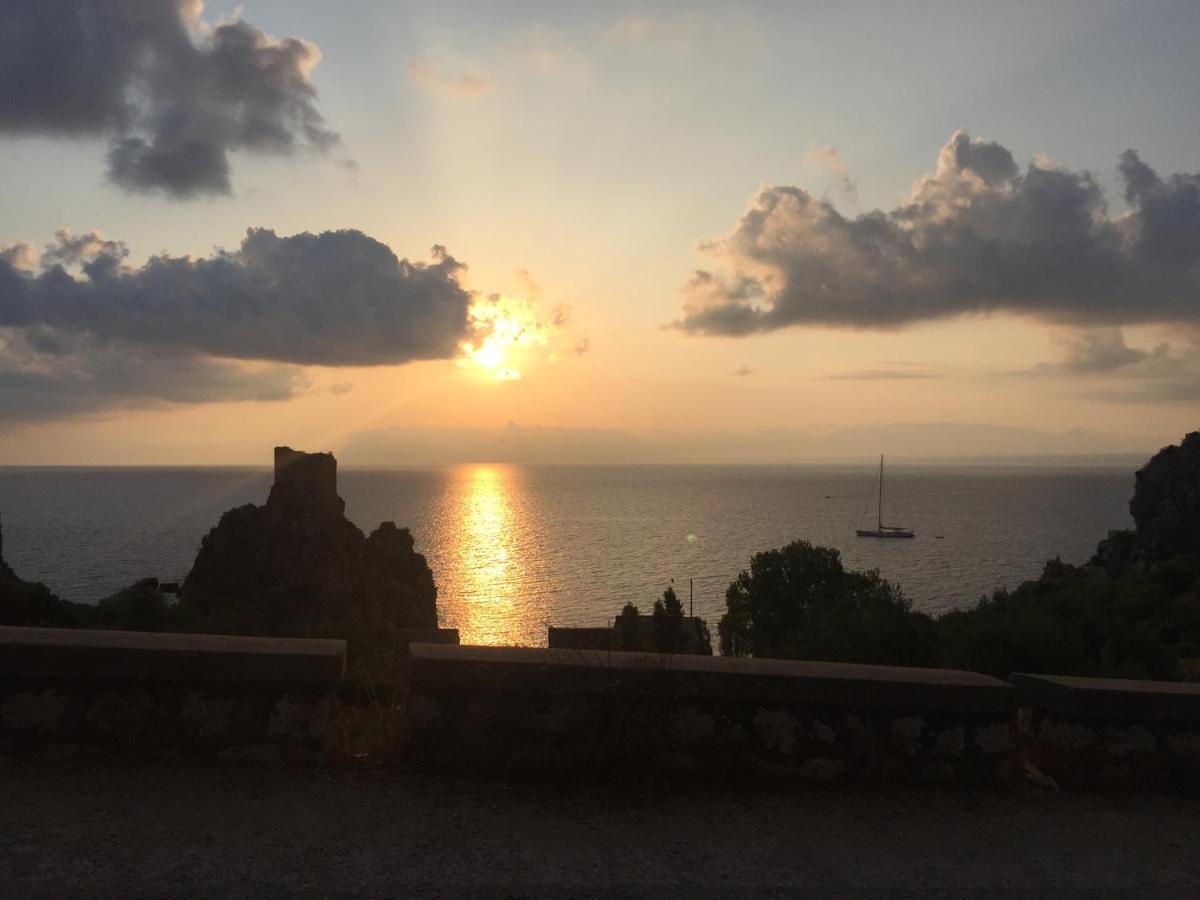 קאסטלמארה דל גולפו Villa Valmar Scopello מראה חיצוני תמונה